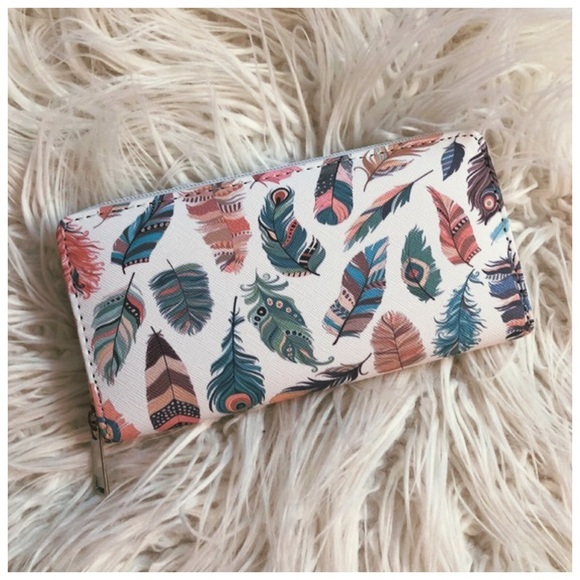 CLEARANCE✨ New boho off white feather wallet - Picture 2 of 5